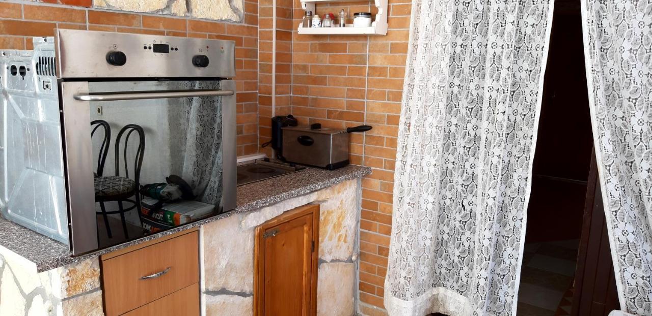 Apartment "Mislav" Gornji Karin Extérieur photo